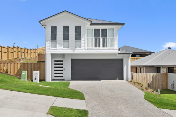 50 Raniga DriveBELLBIRD PARK QLD 4300