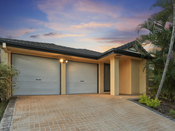 15 Berkshire PlaceSpringfield Lakes QLD 4300