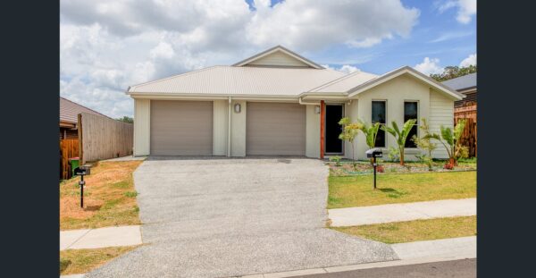 2/10 Parsons StCOLLINGWOOD PARK QLD 4301