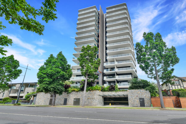 102/527 Coronation DrTOOWONG QLD 4066