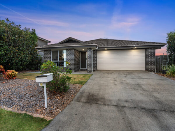 24 Ruben CourtCollingwood Park QLD 4301